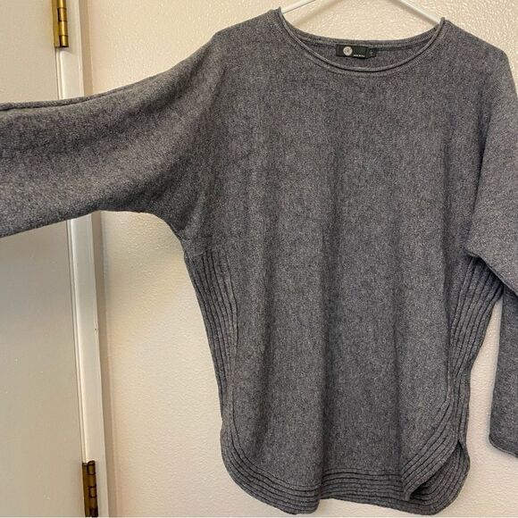 M Made in Italy oversized long sleeve sweater round hem wool/angora blend-S/L - Picture 3 of 10